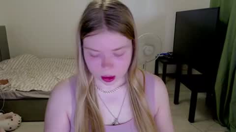 Jennyblonde and Emmabrunette online show from July 2026 06:02:02 PM