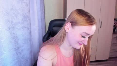 Snapshot of kitten_sun chatting on December 2024 04:48:02 AM kitten_sun online show from December 2024 04:48:02 AM