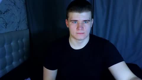 Snapshot of kittenmur chatting on December 2024 01:29:01 PM Vlad online show from December 2024 01:29:01 PM