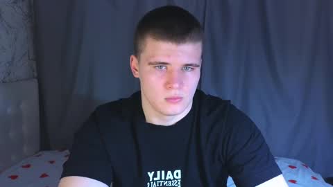 Snapshot of kittenmur chatting on December 2024 03:58:01 PM Vlad online show from December 2024 03:58:01 PM