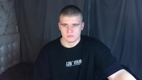 Snapshot of kittenmur chatting on December 2024 12:15:01 PM Vlad online show from December 2024 12:15:01 PM