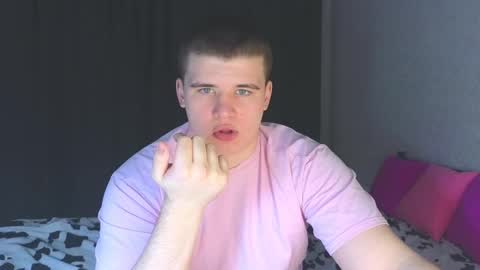 Snapshot of kittenmur chatting on March 2025 03:18:02 PM Vlad online show from March 2025 03:18:02 PM