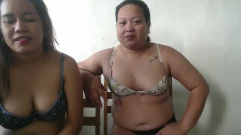 Snapshot of kittensquirtpussy chatting on February 2025 12:06:01 AM kittensquirtpussy online show from February 2025 12:06:01 AM