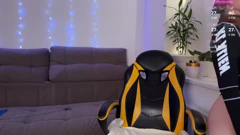 Veronica online show from April 2026 01:49:02 PM