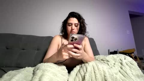 kitty3202 online show from December 2025 02:00:02 PM