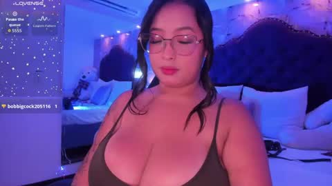 Snapshot of kitty__rouse chatting on June 2026 04:00:01 PM Kitty online show from June 2026 04:00:01 PM