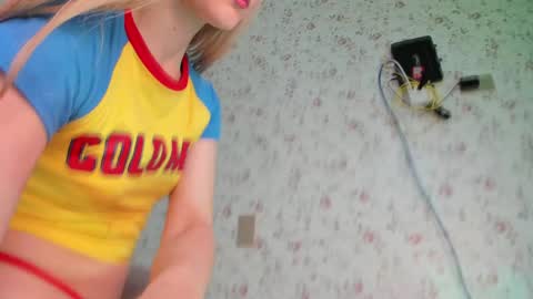 sophie online show from January 2026 04:34:01 PM