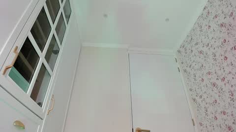 sophie online show from February 2026 06:06:01 PM