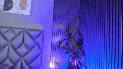 Snapshot of kitty_dolly1 chatting on November 2025 09:14:01 PM online show from November 2025 09:14:01 PM