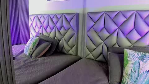   online show from March 2026 09:25:01 PM