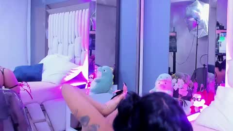 Snapshot of kitty_eliffe chatting on February 2025 01:41:01 AM kitty online show from February 2025 01:41:01 AM