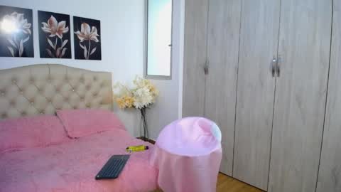 kitty_f00x online show from April 2026 07:38:02 PM