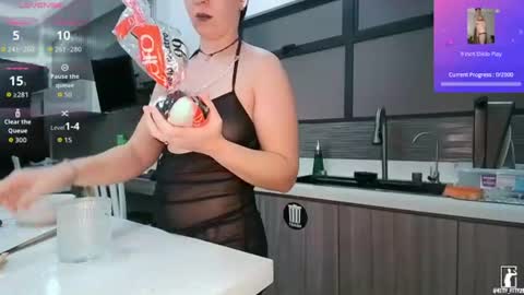 kitty_fitty29 online show from June 2026 09:12:01 PM