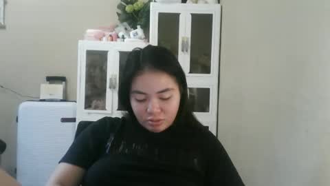 Snapshot of kitty_fussy chatting on November 2025 01:05:01 AM kitty_fussy online show from November 2025 01:05:01 AM