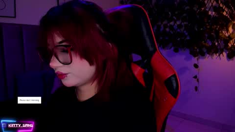 Camila online show from November 2025 02:11:01 AM