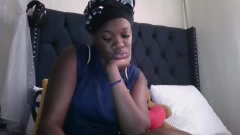 Snapshot of kitty_kerry chatting on April 2026 11:57:01 AM kitty_kerry online show from April 2026 11:57:01 AM