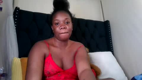 Snapshot of kitty_kerry chatting on July 2026 01:03:01 PM kitty_kerry online show from July 2026 01:03:01 PM