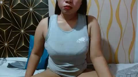 Snapshot of kitty_kheira chatting on June 2026 11:02:02 AM Kheira online show from June 2026 11:02:02 AM