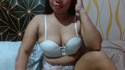 Snapshot of kitty_kheira chatting on July 2026 06:25:02 PM Kheira online show from July 2026 06:25:02 PM