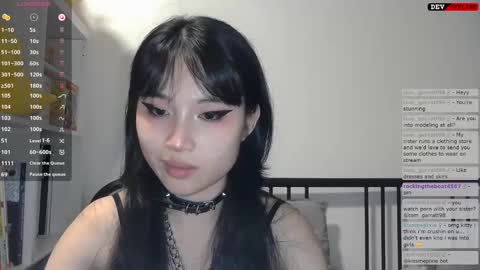 Snapshot of kitty_krush chatting on October 2025 02:43:02 AM Kitty online show from October 2025 02:43:02 AM