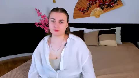 Snapshot of kitty_murmur chatting on November 2025 03:01:02 PM kitty_murmur online show from November 2025 03:01:02 PM