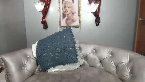 kitty online show from January 2025 09:55:02 PM