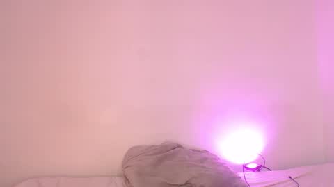 Snapshot of kitty_spank19 chatting on November 2025 11:04:02 PM nina martinez online show from November 2025 11:04:02 PM