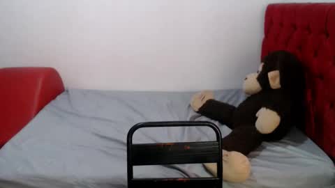 kitty_squirt28 online show from February 2026 09:37:02 PM