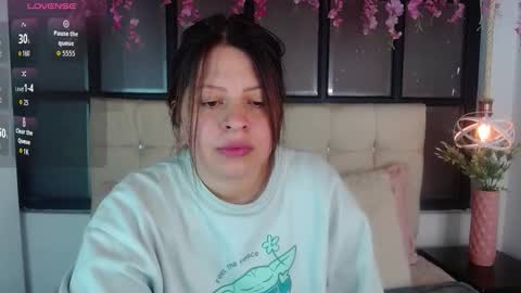 K I T T Y   online show from November 2025 07:52:02 PM