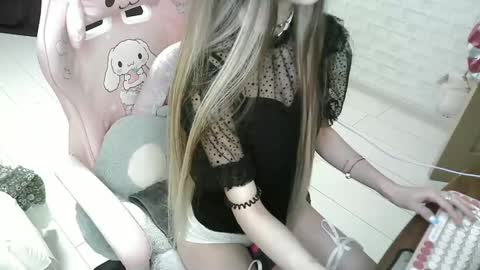 KittyBounty online show from December 2024 09:01:01 PM