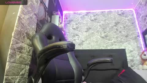 Cata Moon online show from November 2025 07:13:02 PM