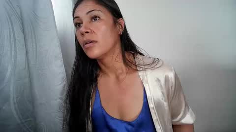 Snapshot of kittyholeshot87 chatting on November 2025 03:44:01 PM kittyholeshot87 online show from November 2025 03:44:01 PM