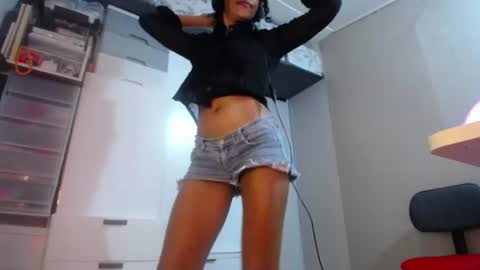 Snapshot of kittykatss chatting on July 2026 05:53:01 AM Viktoria online show from July 2026 05:53:01 AM