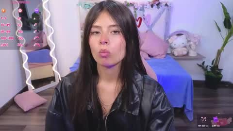 Snapshot of kittystar_tay chatting on March 2025 01:15:01 AM Kitty online show from March 2025 01:15:01 AM