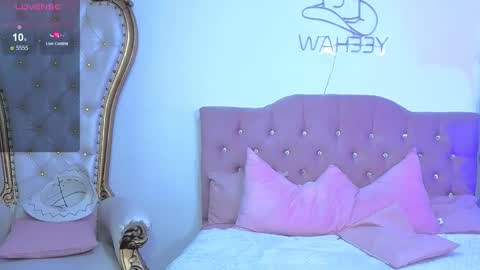 Snapshot of kittystar_tay chatting on September 2025 12:07:02 PM Kitty online show from September 2025 12:07:02 PM