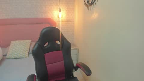  K I T T  Y  online show from March 2026 12:31:01 PM