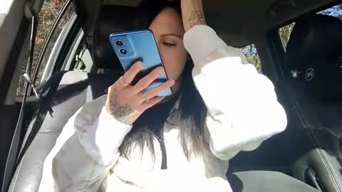 Snapshot of kittywet1994 chatting on October 2025 04:08:02 PM Kitty online show from October 2025 04:08:02 PM