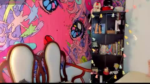 Kitty Zen online show from September 2025 06:00:01 PM