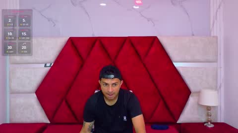 Luisa y Jairo online show from November 2025 12:20:01 PM