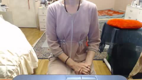 Snapshot of kiuminberry chatting on January 2026 03:38:01 PM KiuminBerry online show from January 2026 03:38:01 PM