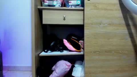 Snapshot of kiut_lili18 chatting on November 2025 11:30:01 AM Lili online show from November 2025 11:30:01 AM