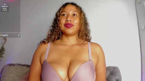 Snapshot of kiut_lili18 chatting on November 2025 08:42:01 PM Lili online show from November 2025 08:42:01 PM