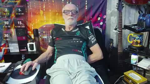 Snapshot of kiveuxmakeu chatting on September 2025 08:25:01 AM kiveuxmakeu online show from September 2025 08:25:01 AM