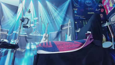 Snapshot of kiveuxmakeu chatting on October 2025 06:10:02 PM kiveuxmakeu online show from October 2025 06:10:02 PM