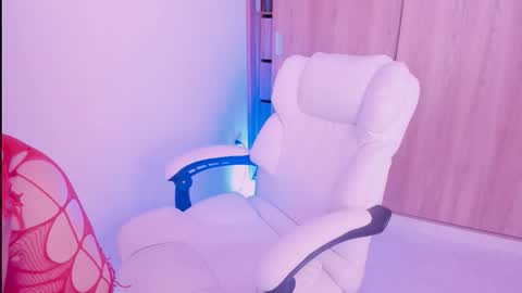 Little piece of fruit online show from February 2026 08:38:01 PM