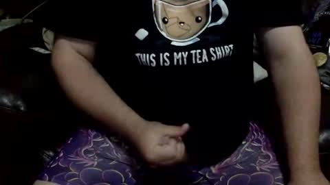 Snapshot of kiwiabroad2620 chatting on November 2025 10:20:01 AM Kiwiabroad online show from November 2025 10:20:01 AM