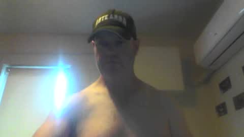 kiwiguy19773 online show from December 2024 03:33:02 AM