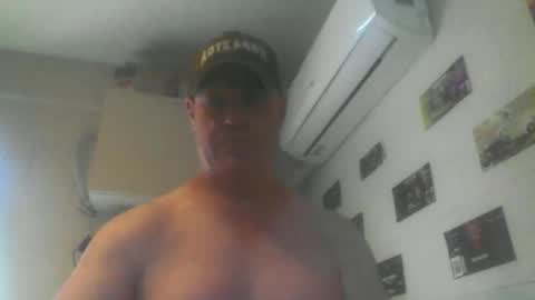kiwiguy19773 online show from April 2026 12:00:02 AM