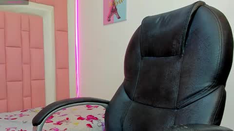 Klaret online show from December 2025 08:02:02 PM