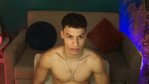 klaton__ online show from October 2025 02:12:01 AM